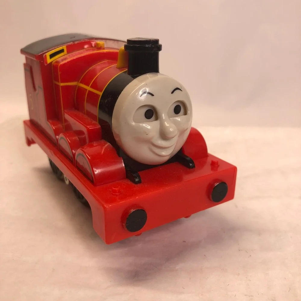 TOMY Thomas and Friends James Train Engine Toy 2004 Pull Back & Go Moving Eyes